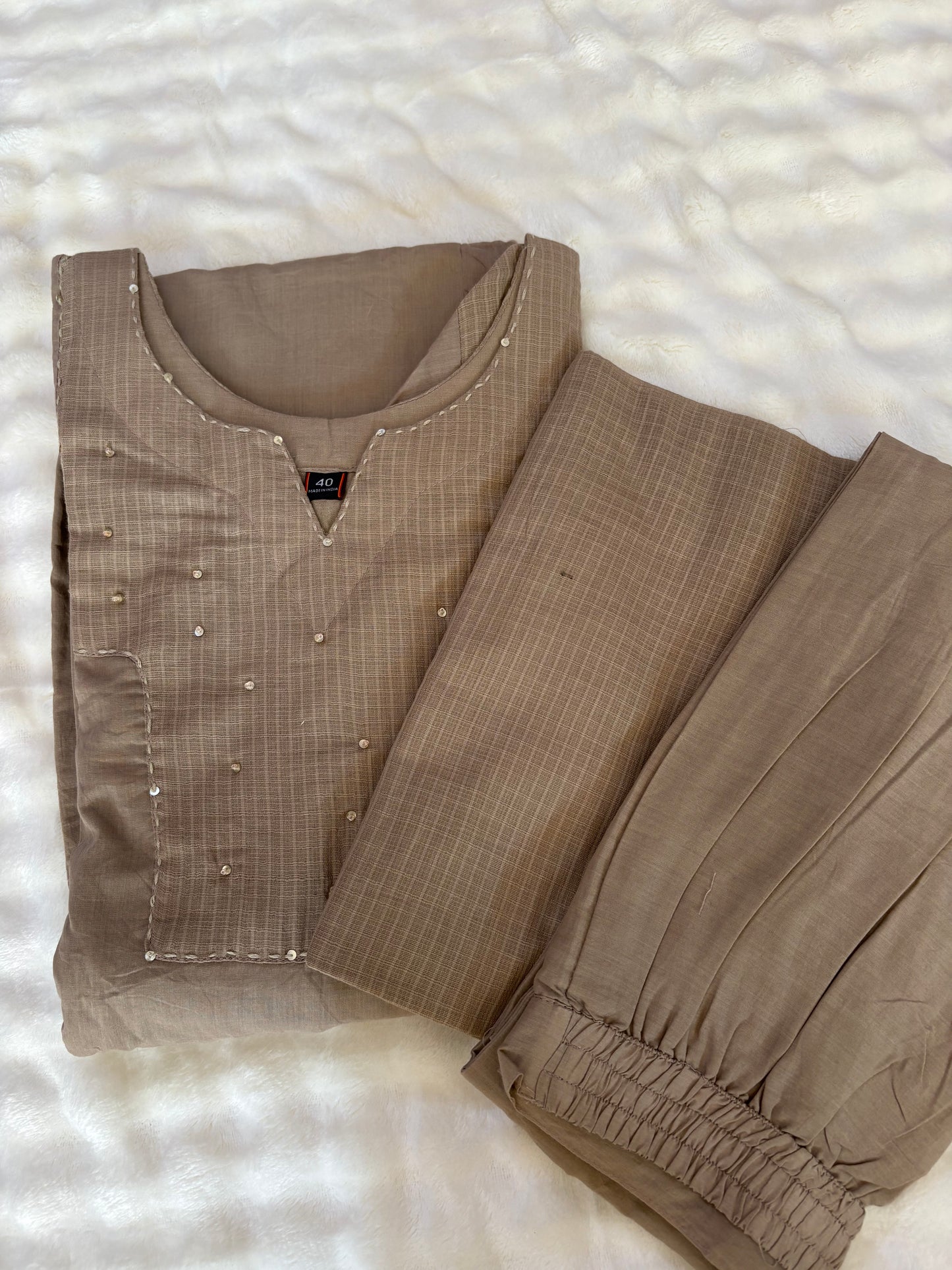 🧺 Pure Simplicity: Minimalist Ethnic Wear-3 Pcs Suit